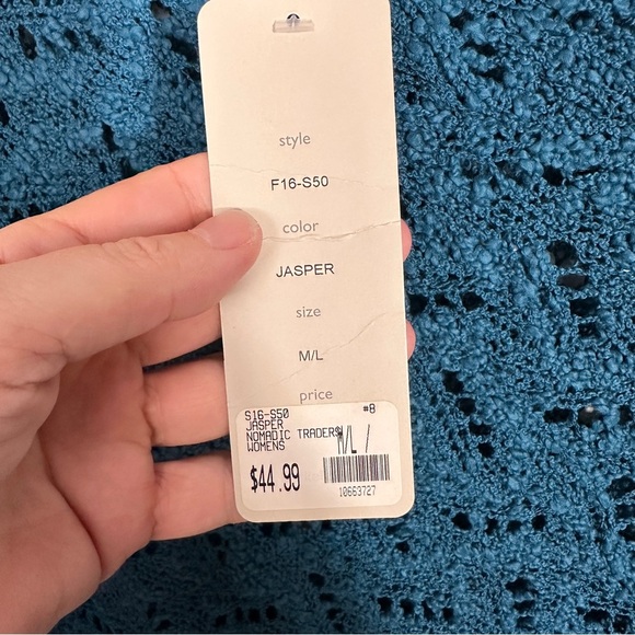 NEW with tags. Nomadic Traders M/L poncho, open weave, asymmetrical, teal - Picture 3 of 8